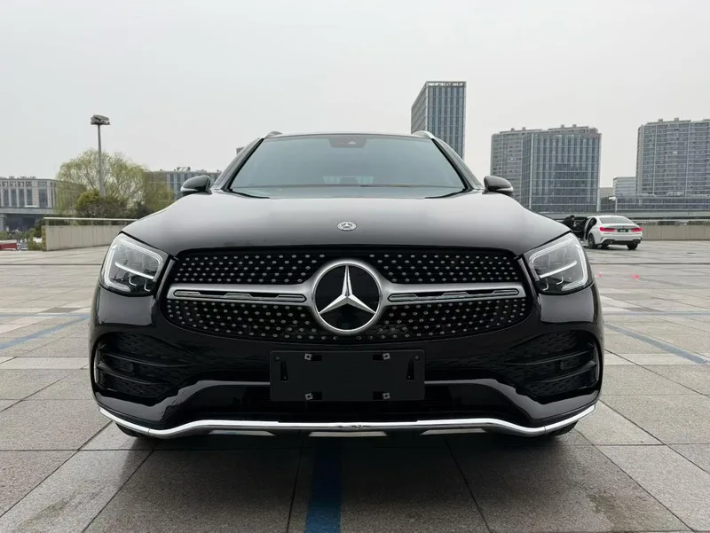 Mercedes-Benz GLC 2020 GLC 300 L 4MATIC Dinámico exterior foto 2