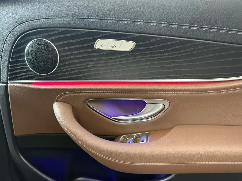 Mercedes-Benz E-Class 2019 E 300 L Fashionable exterior photo 8