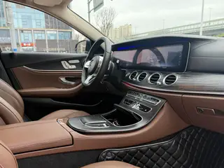 Mercedes-Benz E-Class 2019 E 300 L Fashionable interior photo 11