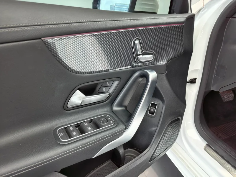 Mercedes-Benz A-Class 2021 A 200 L Sport Sedan Fashion Edition interior photo 14