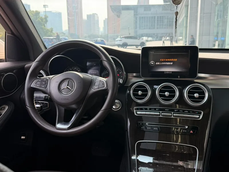 Mercedes-Benz GLC 2017 GLC 260 4MATIC De lujo exterior foto 7