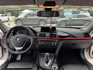 BMW 3 Series 2013 320i Спортивный дизайн набор экстерьер фото 4