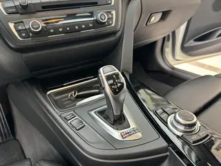 BMW 3 Series 2013 320i Спортивный дизайн набор интерьер фото 12