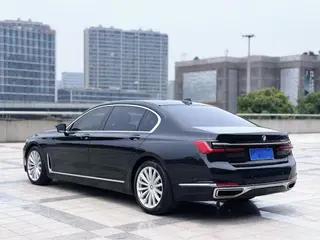 BMW 7 Series 2021 730Li Ensemble de luxe extérieur photo 5