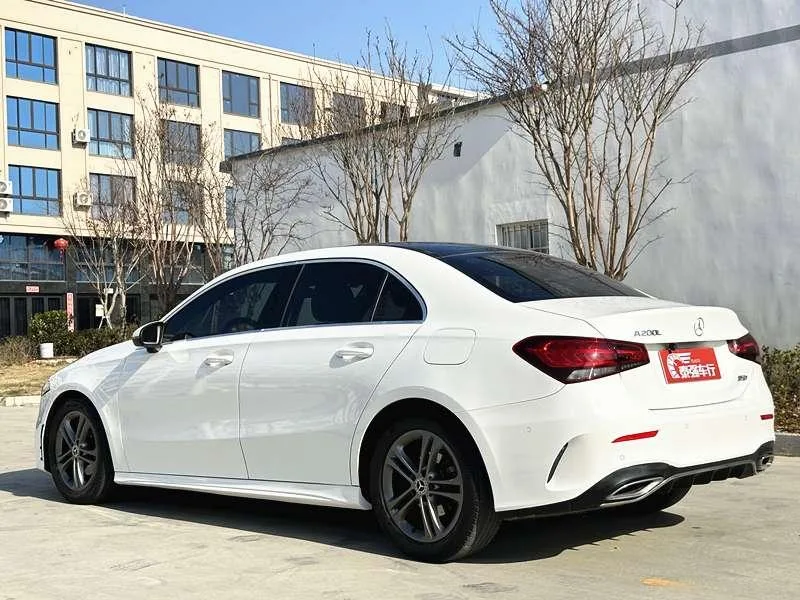 Mercedes-Benz A-Class 2020 Second change A 180 L sports car exterior photo 6