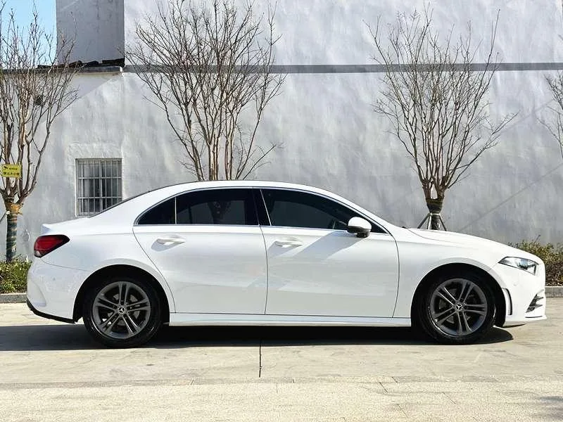 Mercedes-Benz A-Class 2020 Second change A 180 L sports car exterior photo 7