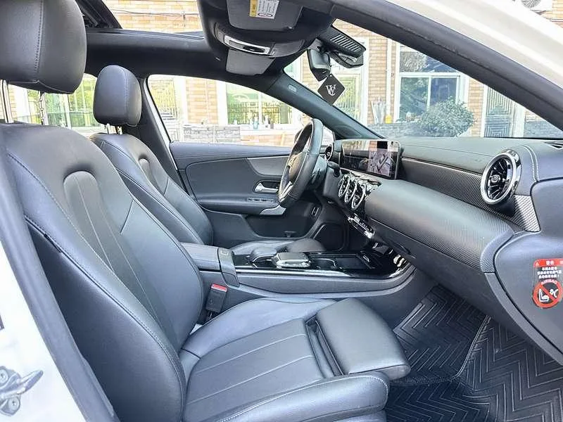 Mercedes-Benz A-Class 2020 Second change A 180 L sports car exterior photo 9