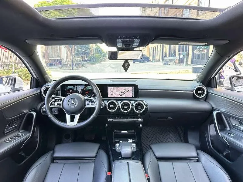 Mercedes-Benz A-Class 2020 Second change A 180 L sports car interior photo 16
