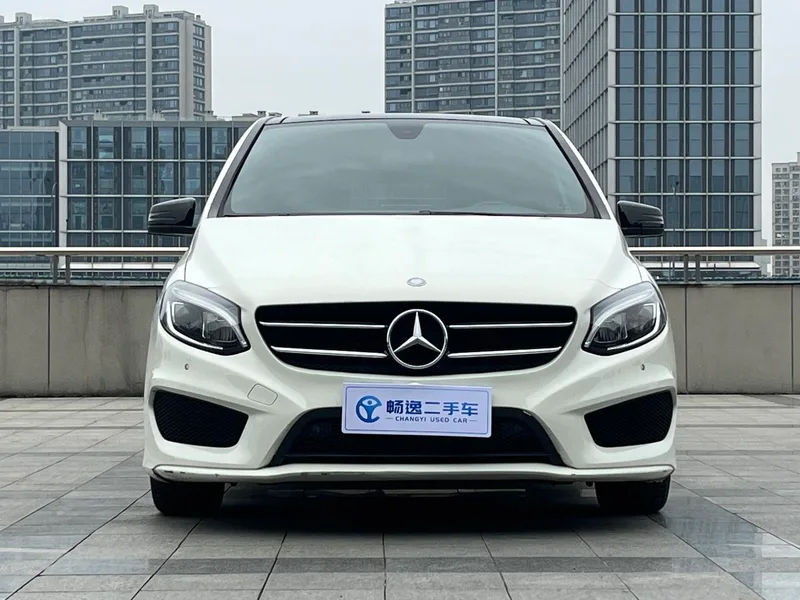 Mercedes-Benz B-Class 2017 B 200 Edición limitada polar exterior foto 2