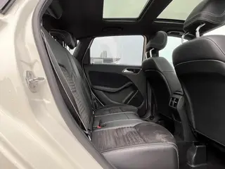 Mercedes-Benz B-Class 2017 B 200 Edición limitada polar interior foto 13