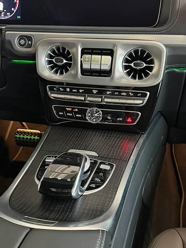 Mercedes-Benz G-Class 2024 G 500 extérieur photo 6