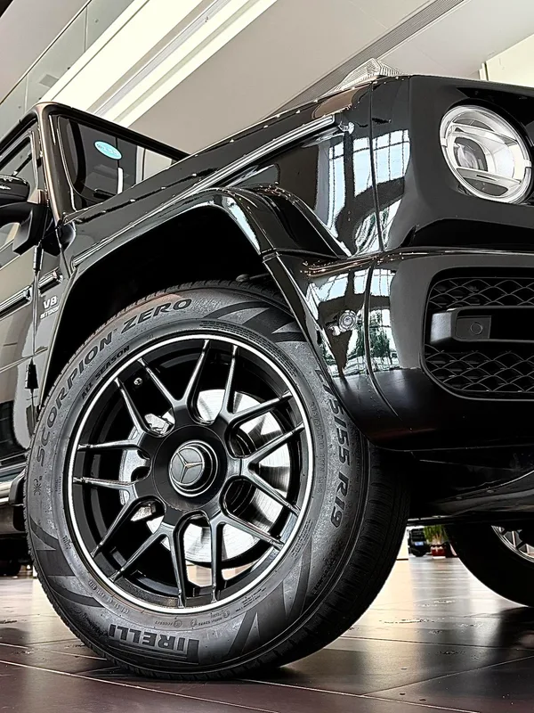 Mercedes-Benz G-Class 2024 G 500 intérieur photo 13