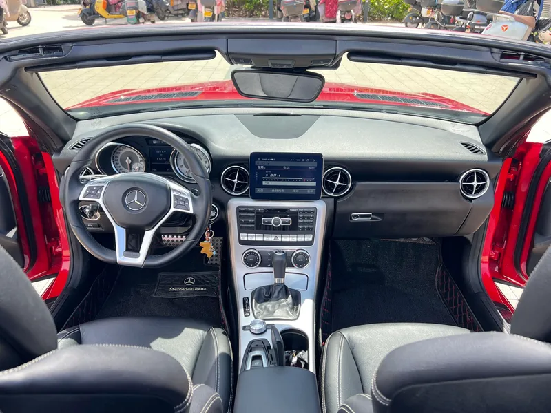Mercedes-Benz SLK-Class 2011 SLK 200 Fashionable exterior photo 7