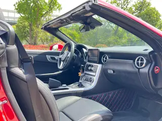Mercedes-Benz SLK-Class 2011 SLK 200 Fashionable interior photo 9