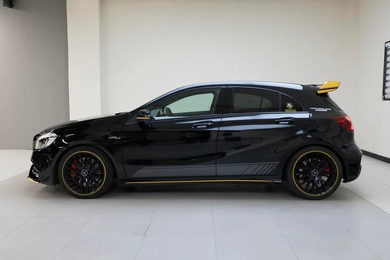 Mercedes-Benz Mercedes-AMG A-Class 2017 AMG A 45 4MATIC Edición limitada Dark Night Thunder exterior foto 3