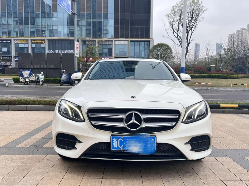 Mercedes-Benz E-Class 2018 Restyling E 200 L Sporty 4MATIC exterior photo 2