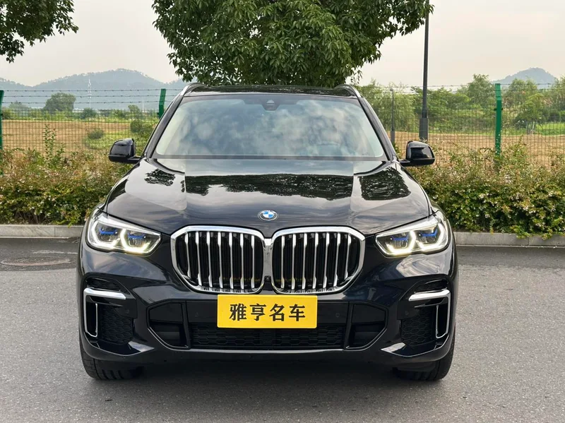 BMW X5 2022 xDrive 30Li Премиум-класса M Спортивный костюм экстерьер фото 2
