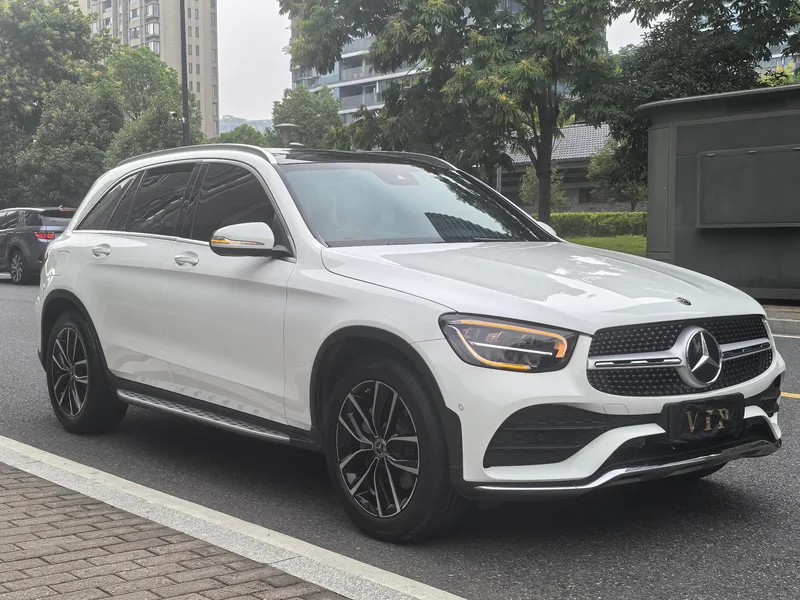 Mercedes-Benz GLC 2020 GLC 300 L 4MATIC Dynamic exterior photo 3