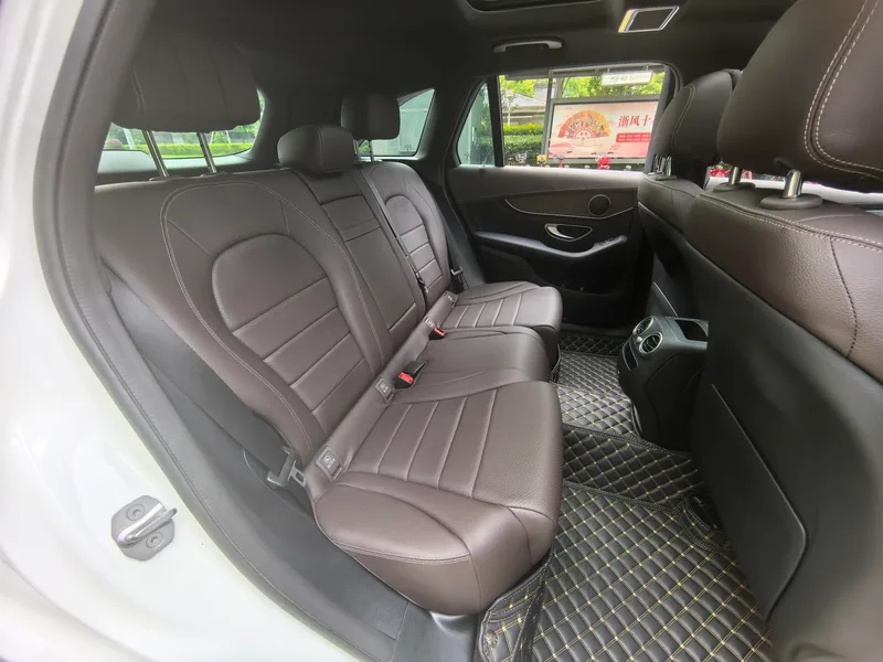 Mercedes-Benz GLC 2020 GLC 300 L 4MATIC Dynamic interior photo 13