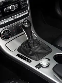 Mercedes-Benz SLK-Class 2011 SLK 200 Fashionable interior photo 8