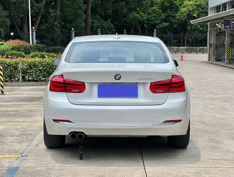 BMW 3 Series 2017 320Li Fashionable exterior photo 5