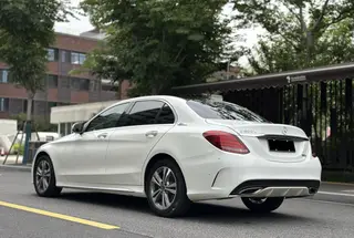 Mercedes-Benz C-Class 2018 C 200 L Sports version exterior photo 4