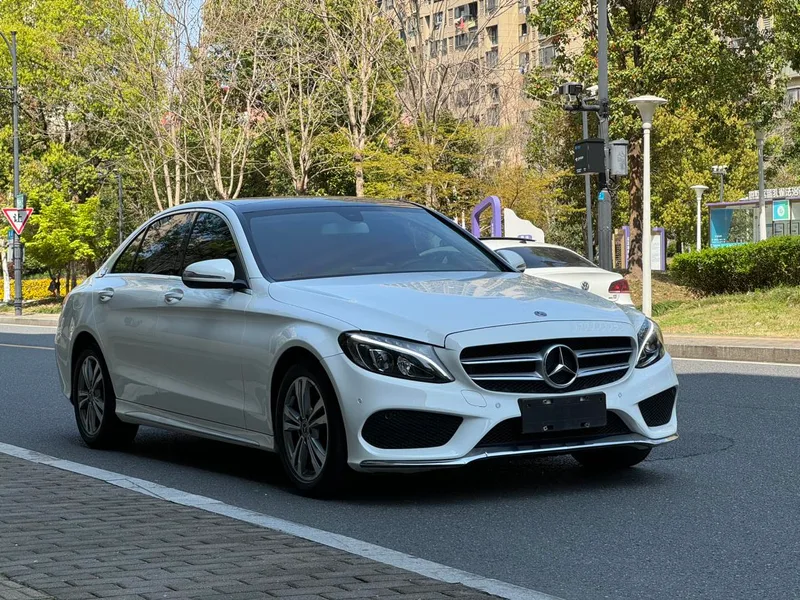 Mercedes-Benz C-Class 2017 C 200 L Version sportive extérieur photo 9