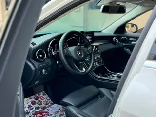 Mercedes-Benz C-Class 2017 C 200 L Version sportive intérieur photo 11