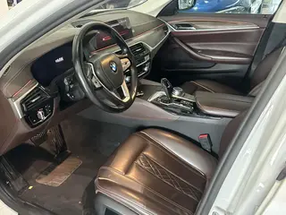 BMW 5 Series 2020 530Li Leading Type Luxury Set interior photo 7