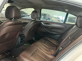 BMW 5 Series 2020 530Li Leading Type Luxury Set interior photo 11