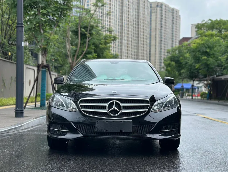 Mercedes-Benz E-Class 2015 E 180 L Sporty exterior photo 2