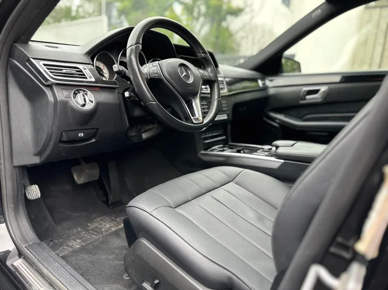 Mercedes-Benz E-Class 2015 E 180 L Sporty exterior photo 6