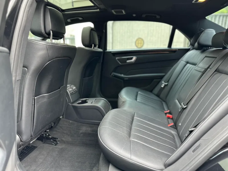 Mercedes-Benz E-Class 2015 E 180 L Sporty interior photo 12