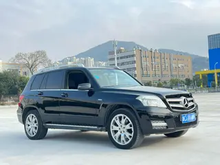 Mercedes-Benz GLK-Class 2012 GLK 300 4MATIC Dynamic exterior photo 3