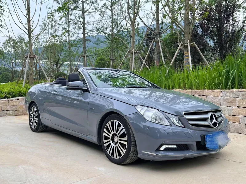 Mercedes-Benz E-Class (Imported) 2011 E 260 CGI Version cabriolet extérieur photo 3