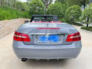 Mercedes-Benz E-Class (Imported) 2011 E 260 CGI Version cabriolet intérieur photo 10
