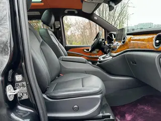 Mercedes-Benz V-Class 2017 V 260 L Distinguished extended version interior photo 11
