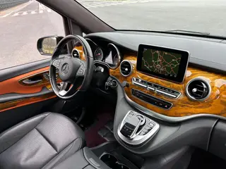 Mercedes-Benz V-Class 2017 V 260 L Distinguished extended version interior photo 14