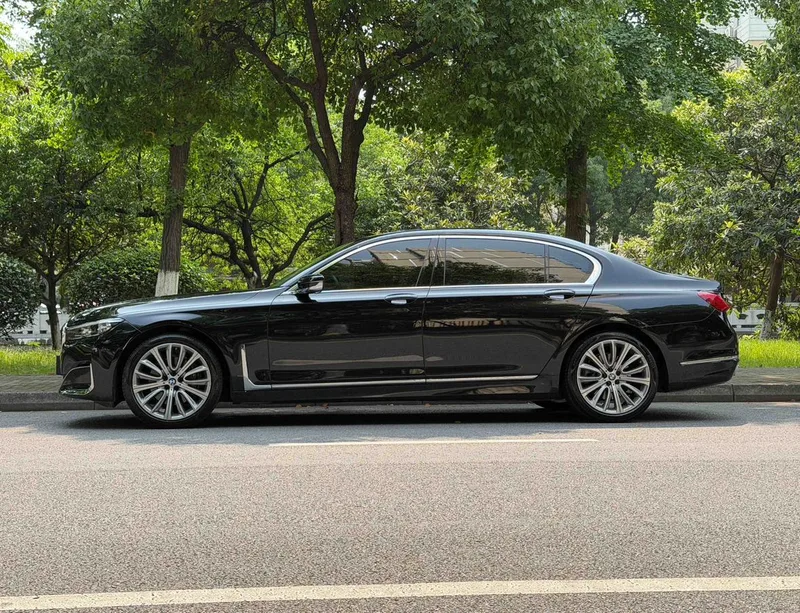 BMW 7 Series 2019 Restyling 740Li Leading Type Luxury Set exterior photo 7