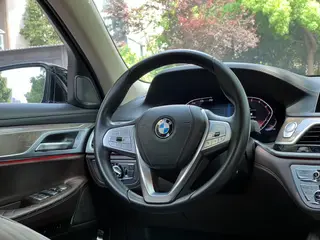 BMW 7 Series 2019 Restyling 740Li Leading Type Luxury Set interior photo 17
