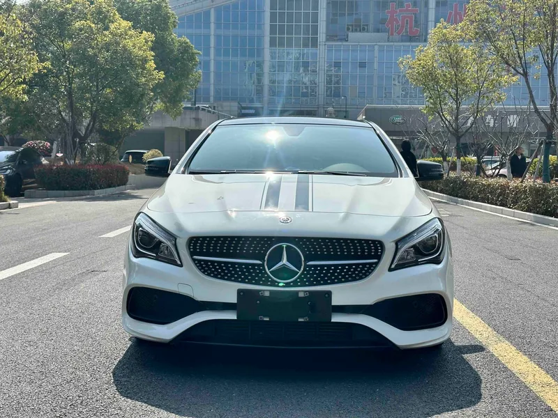 Mercedes-Benz CLA 2017 CLA 220 4MATIC Polar édition limitée extérieur photo 2