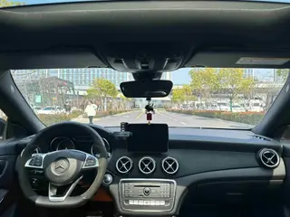 Mercedes-Benz CLA 2017 CLA 220 4MATIC Polar édition limitée intérieur photo 9