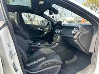 Mercedes-Benz CLA 2017 CLA 220 4MATIC Polar édition limitée intérieur photo 11