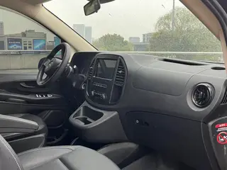 Mercedes-Benz Vito 2021 2.0T Elite Edition 7 seat interior photo 17