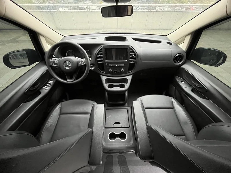 Mercedes-Benz Vito 2021 2.0T Elite Edition 7 seat interior photo 20