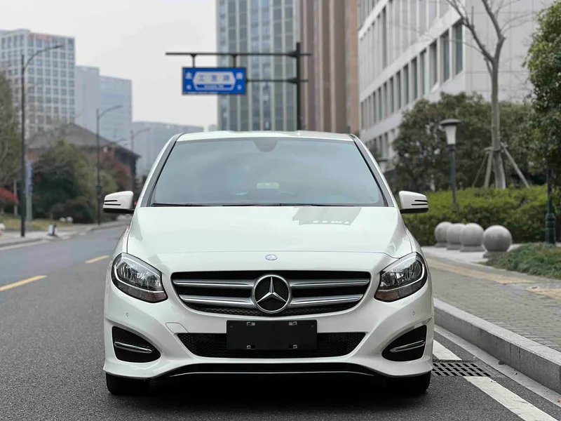 Mercedes-Benz B-Class 2017 B 180 exterior photo 2