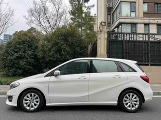 Mercedes-Benz B-Class 2017 B 180 exterior photo 7
