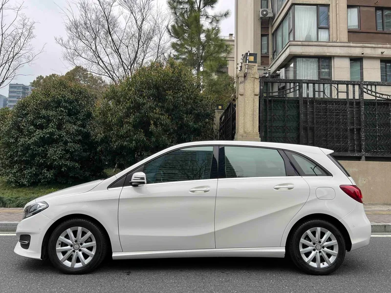 Mercedes-Benz B-Class 2017 B 180 exterior photo 7