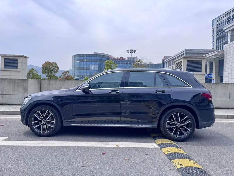 Mercedes-Benz GLC 2020 GLC 300 L 4MATIC Type dynamique extérieur photo 3