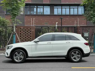 Mercedes-Benz GLC 2021 GLC 260 L 4MATIC Dinámico exterior foto 3